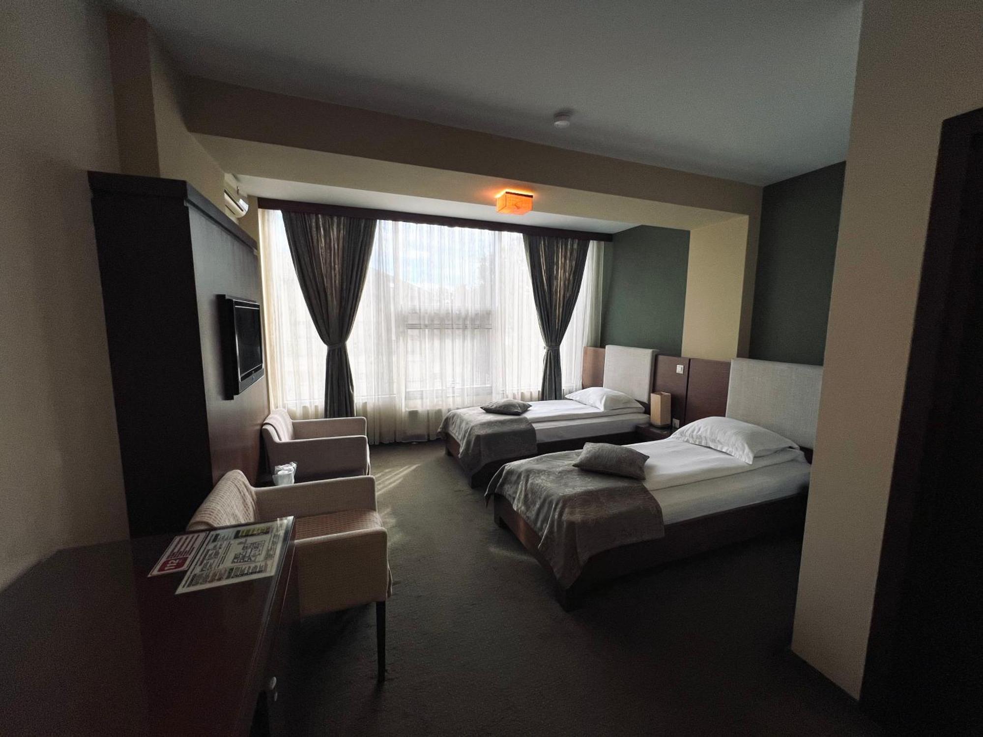 Hotel Royale غالات المظهر الخارجي الصورة